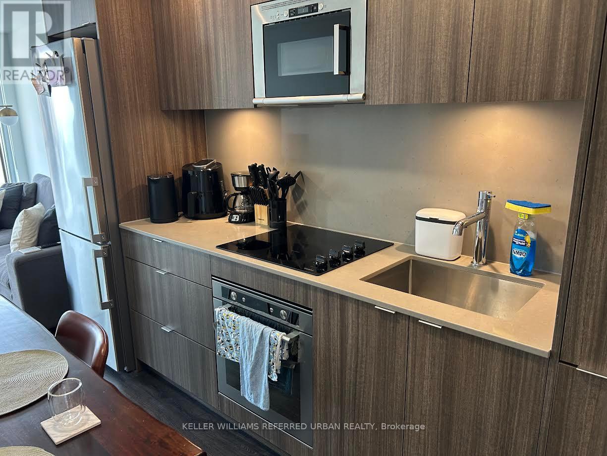 Photo 8 of 1438 20 Inn On The Park Drive, Toronto ON