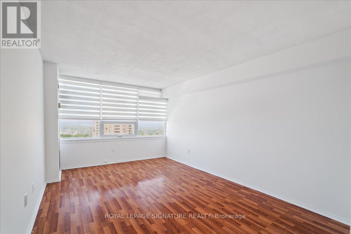 Photo 23 of 2404 55 Skymark Drive, Toronto ON