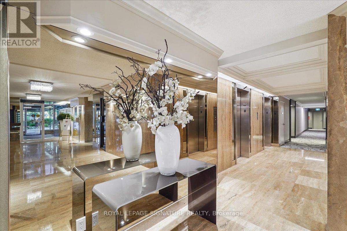 Photo 4 of 2404 55 Skymark Drive, Toronto ON