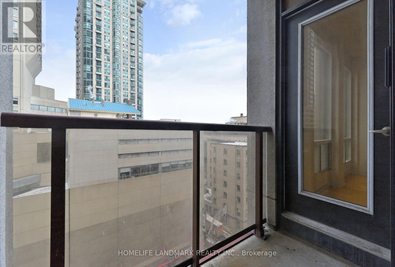 Photo 2 of 1203 85 Bloor Street E, Toronto ON