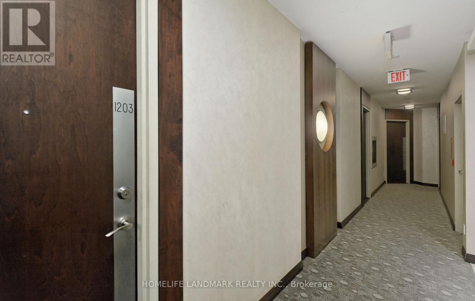 Photo 17 of 1203 85 Bloor Street E, Toronto ON