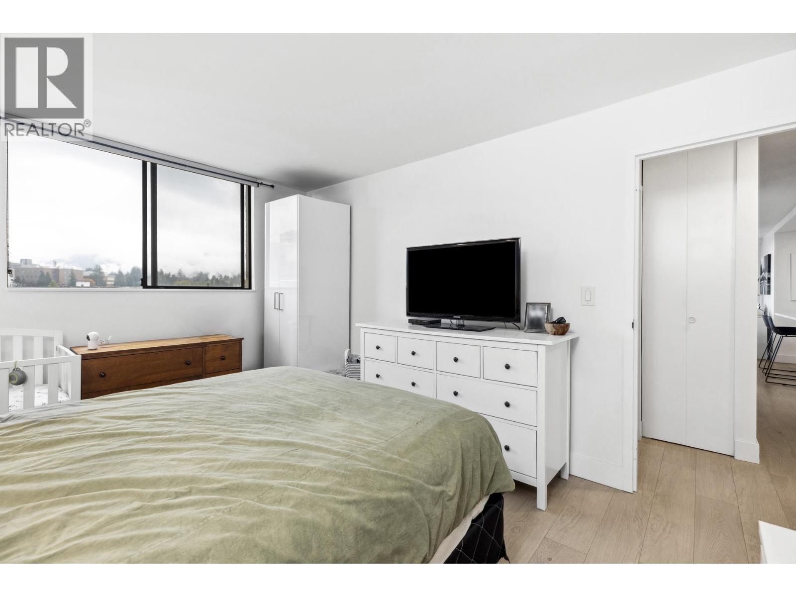 1003 140 E KEITH ROAD, North Vancouver