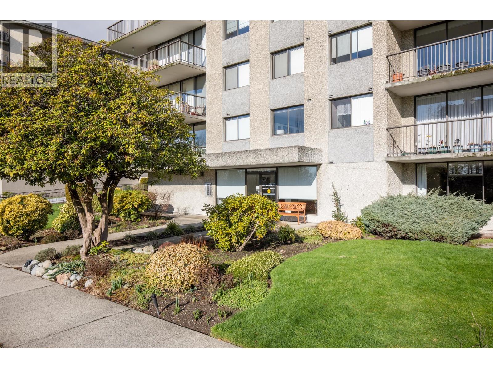 1003 140 E KEITH ROAD, North Vancouver