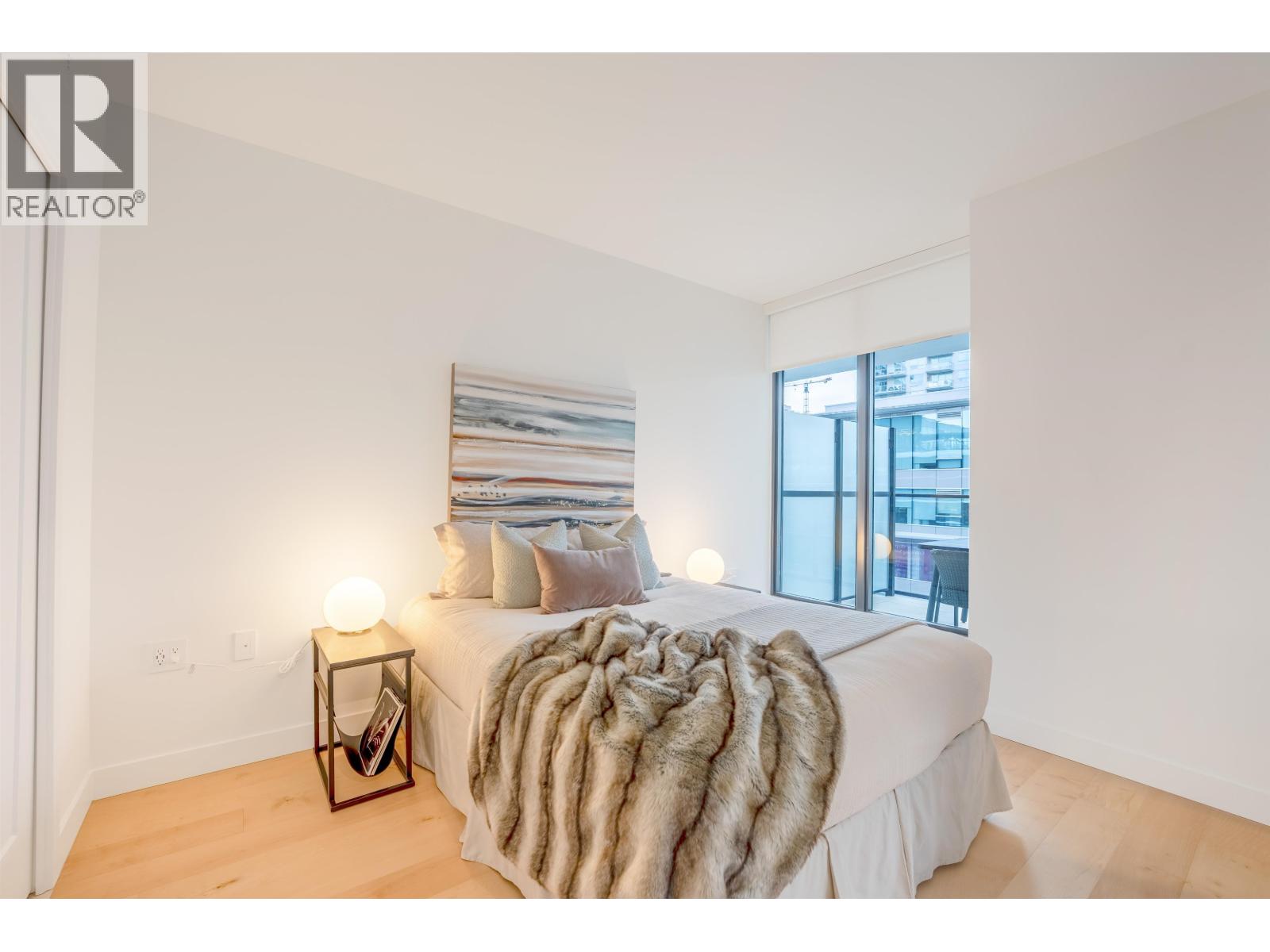 Photo 6 of 515 135 E 13 Th Street, North Vancouver BC