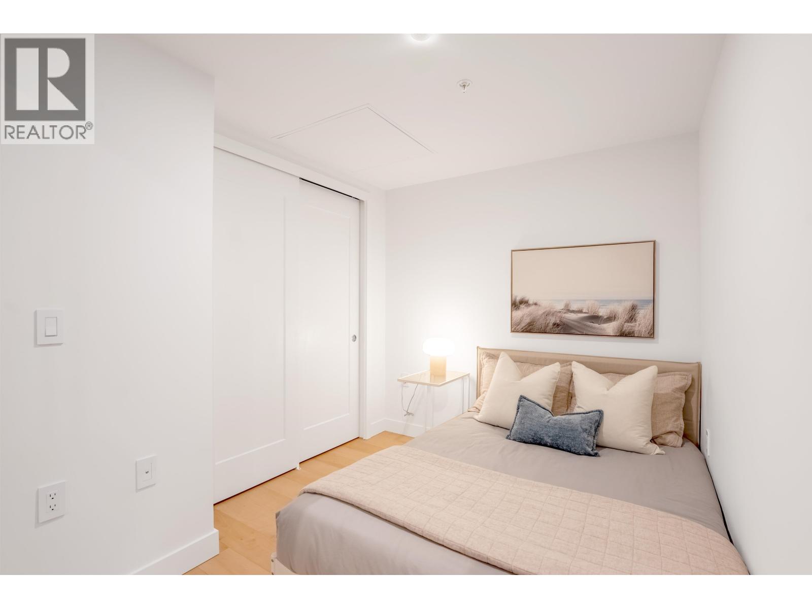 Photo 8 of 515 135 E 13 Th Street, North Vancouver BC