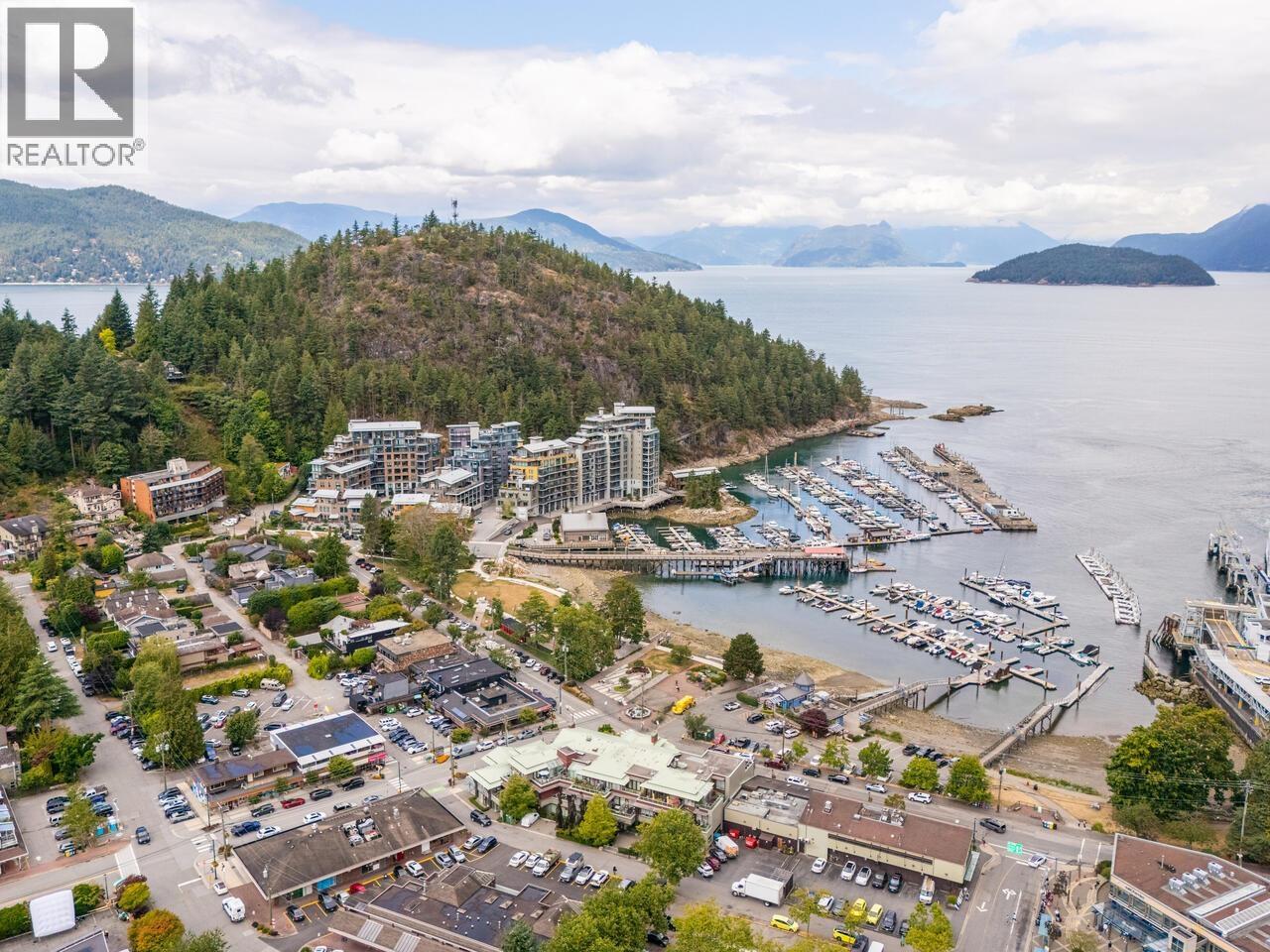 405 6687 NELSON AVENUE, West Vancouver
