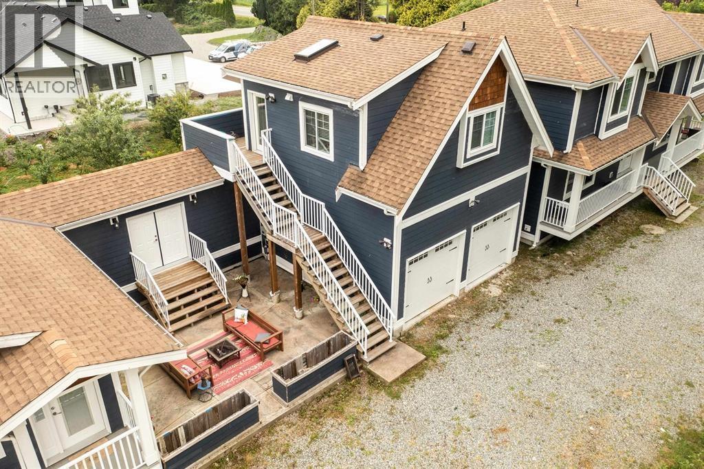 18390 OLD DEWDNEY TRUNK ROAD, Pitt Meadows