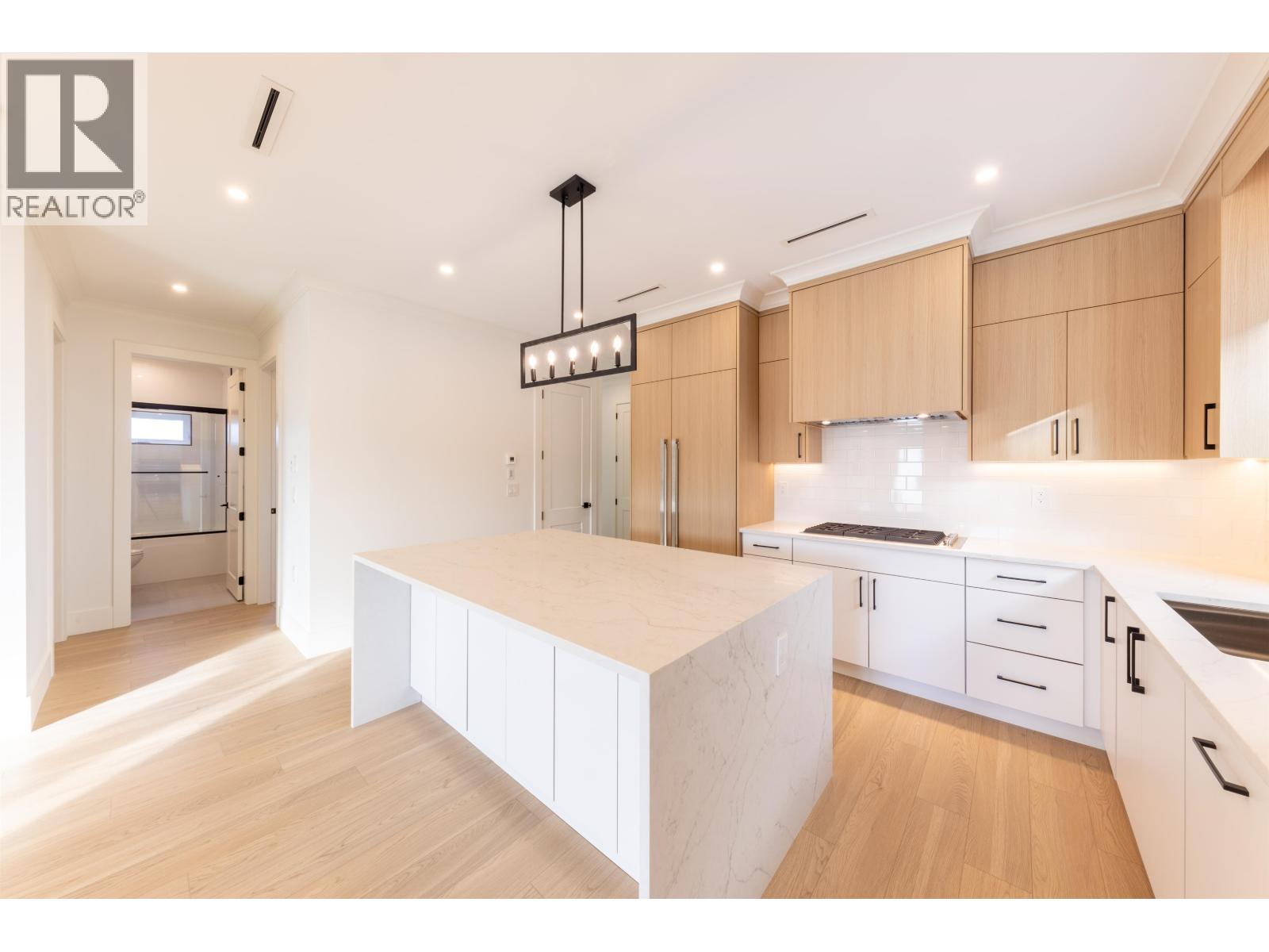 Photo 11 of 10446 Williams Road, Richmond BC