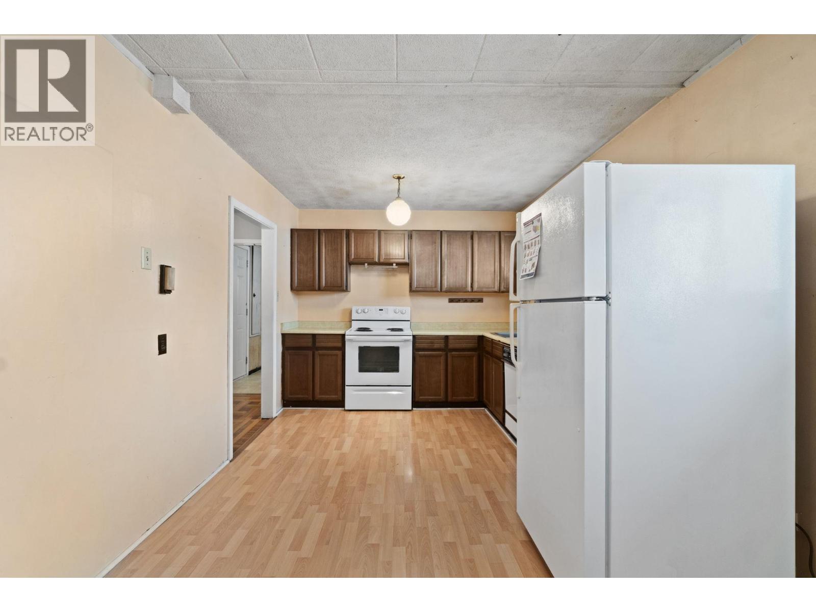 Photo 5 of 837 Windermere Street, Vancouver BC