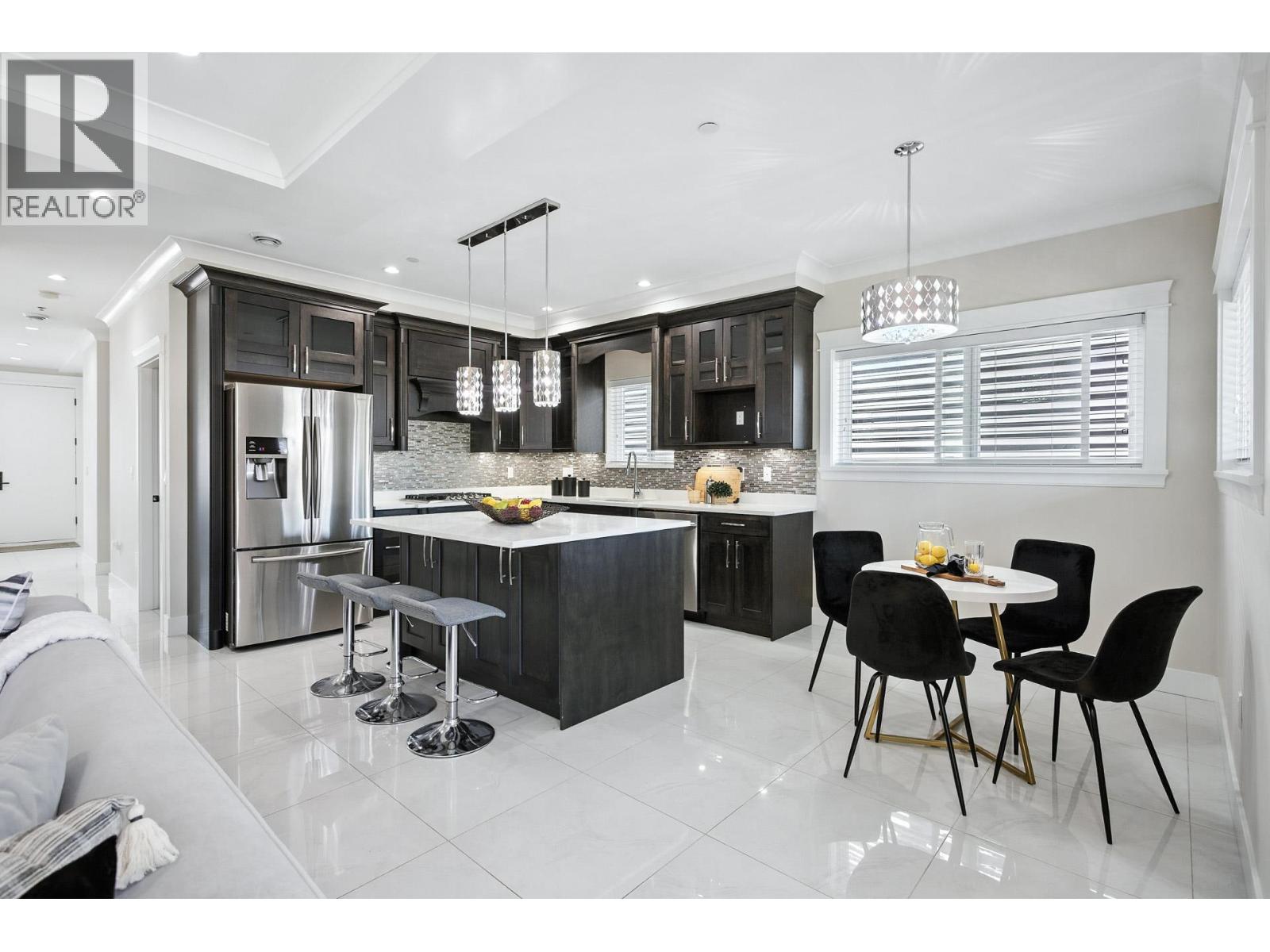 1843 FRASER AVENUE, Port Coquitlam