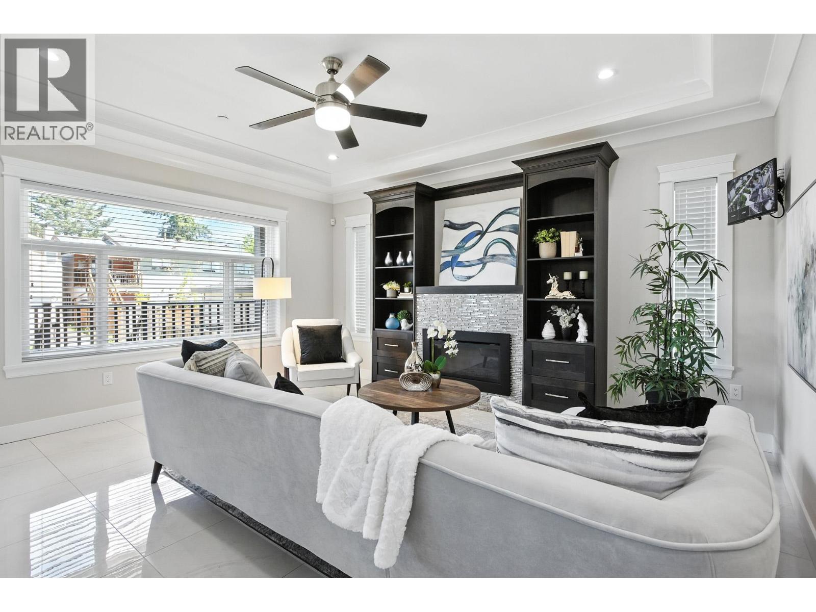 1843 FRASER AVENUE, Port Coquitlam