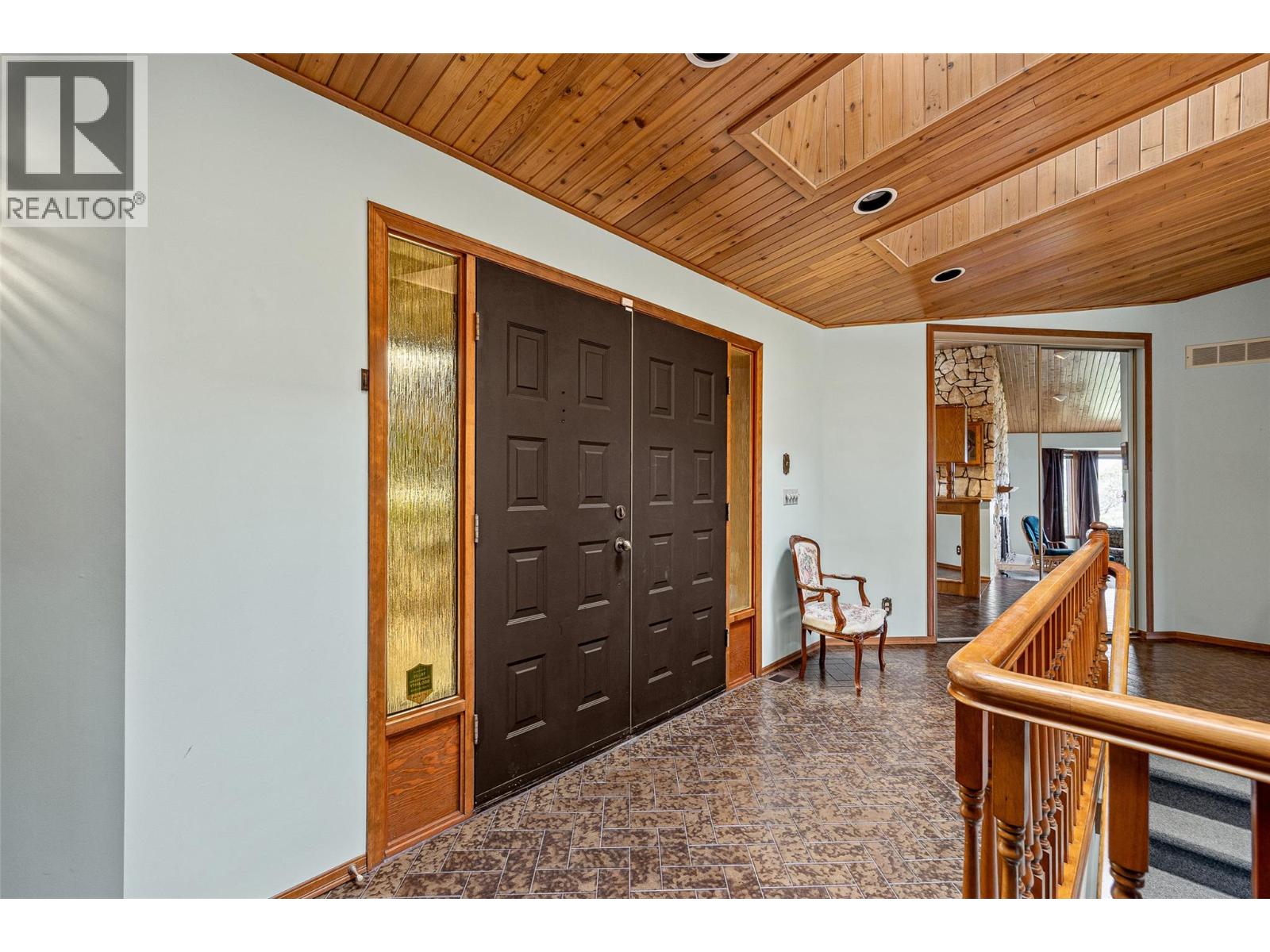 Photo 19 of 975 Monashee Place, Kelowna BC