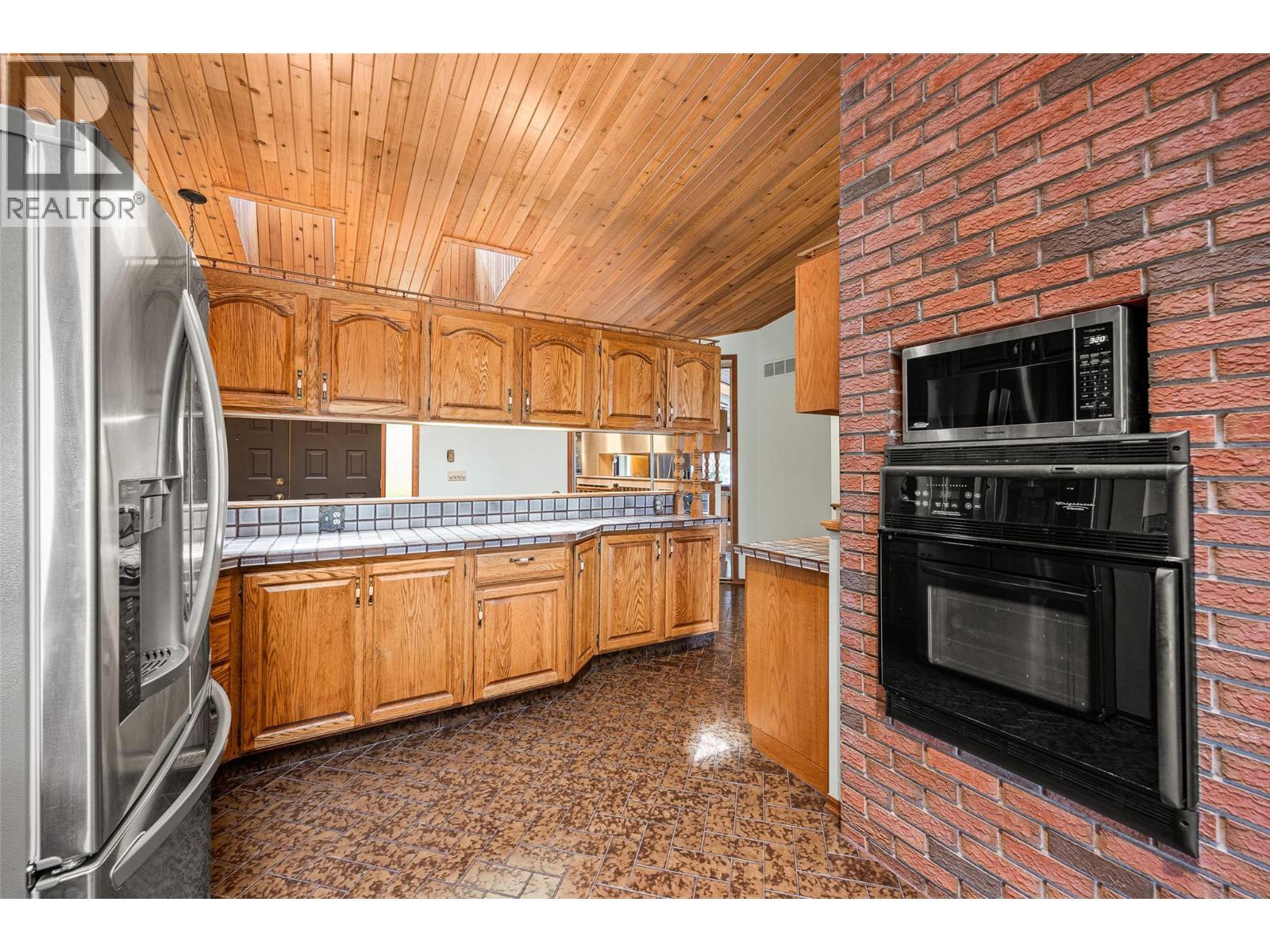 Photo 65 of 975 Monashee Place, Kelowna BC