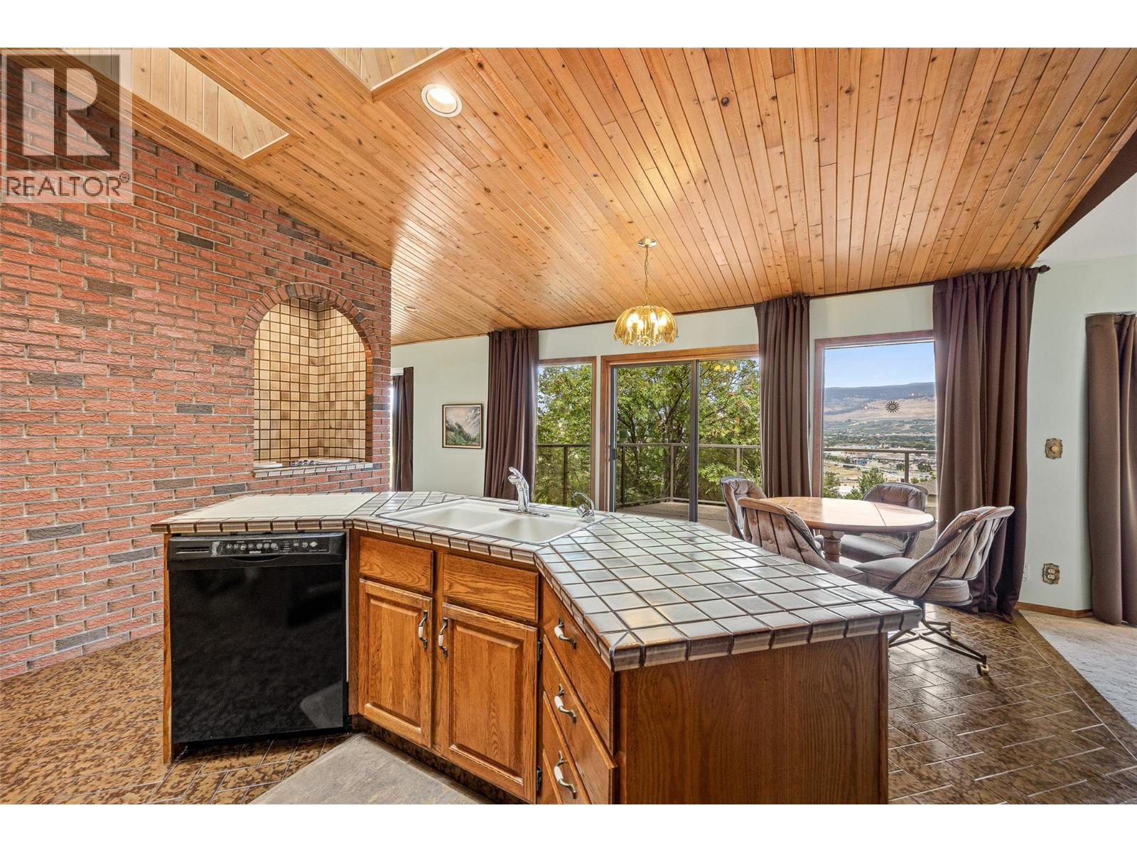 Photo 56 of 975 Monashee Place, Kelowna BC