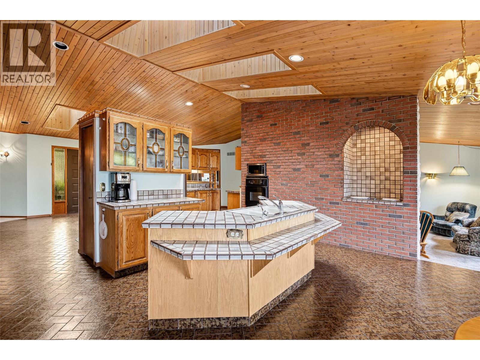 Photo 64 of 975 Monashee Place, Kelowna BC