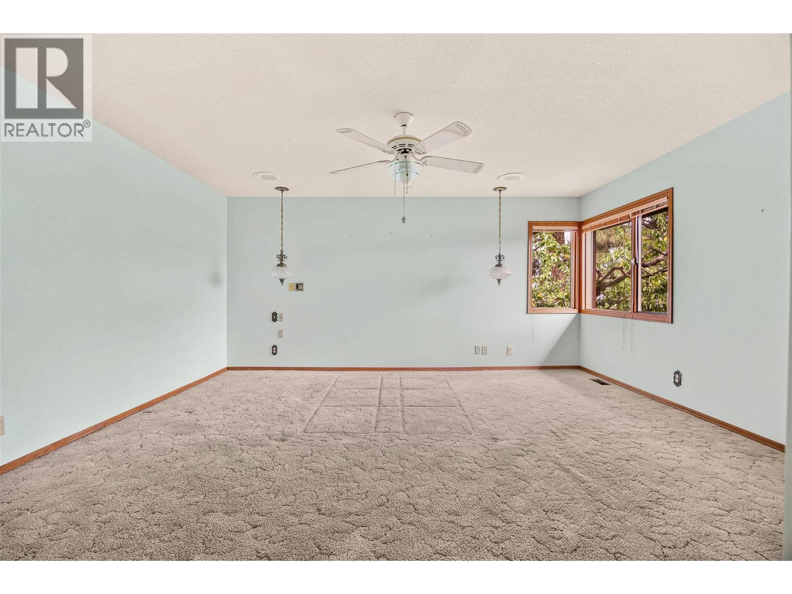 Photo 38 of 975 Monashee Place, Kelowna BC