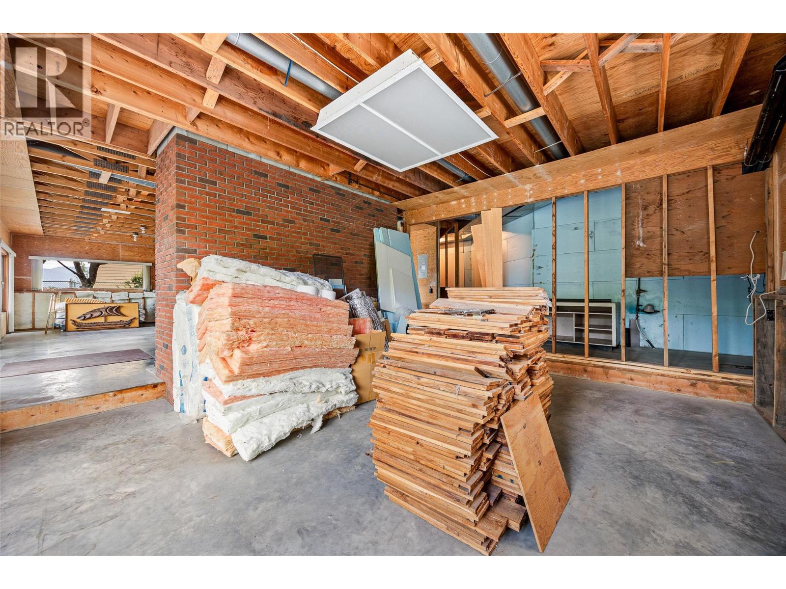 Photo 67 of 975 Monashee Place, Kelowna BC