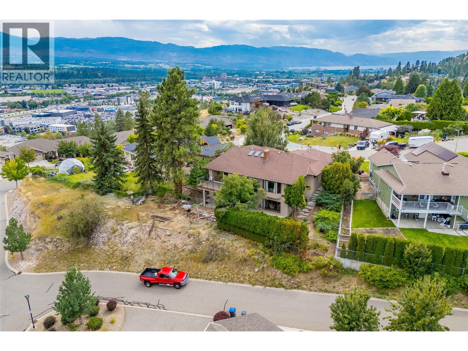 Photo 48 of 975 Monashee Place, Kelowna BC