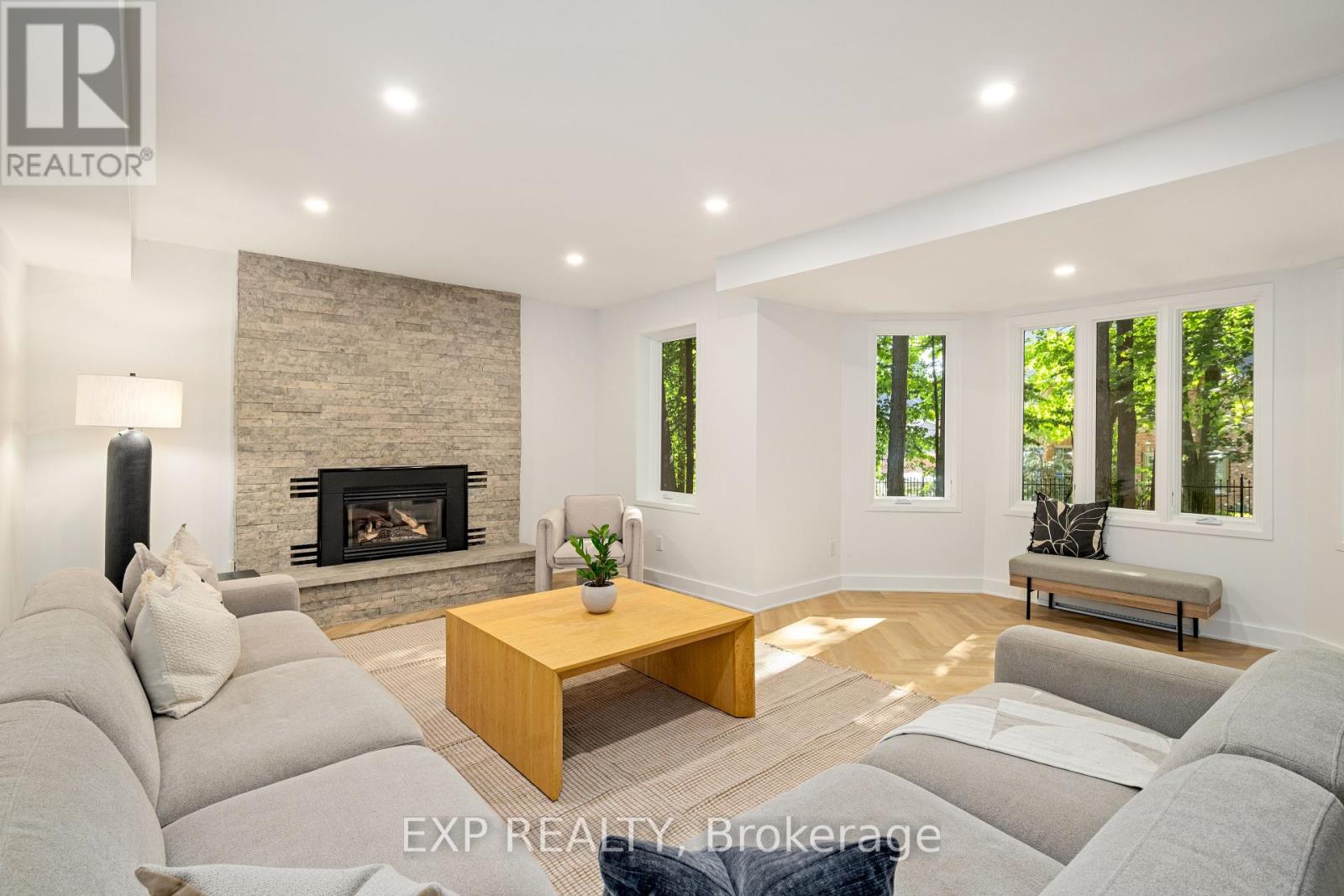 Photo 31 of 52 Birchmount Walk, London South ON