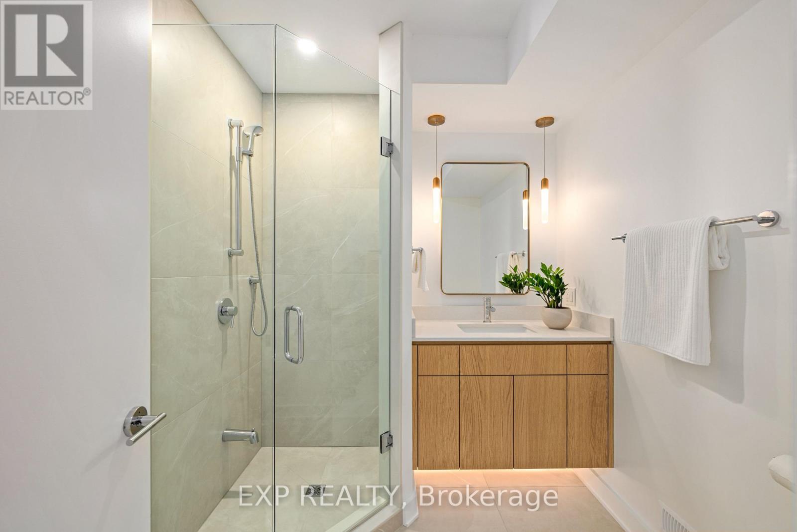 Photo 28 of 52 Birchmount Walk, London South ON