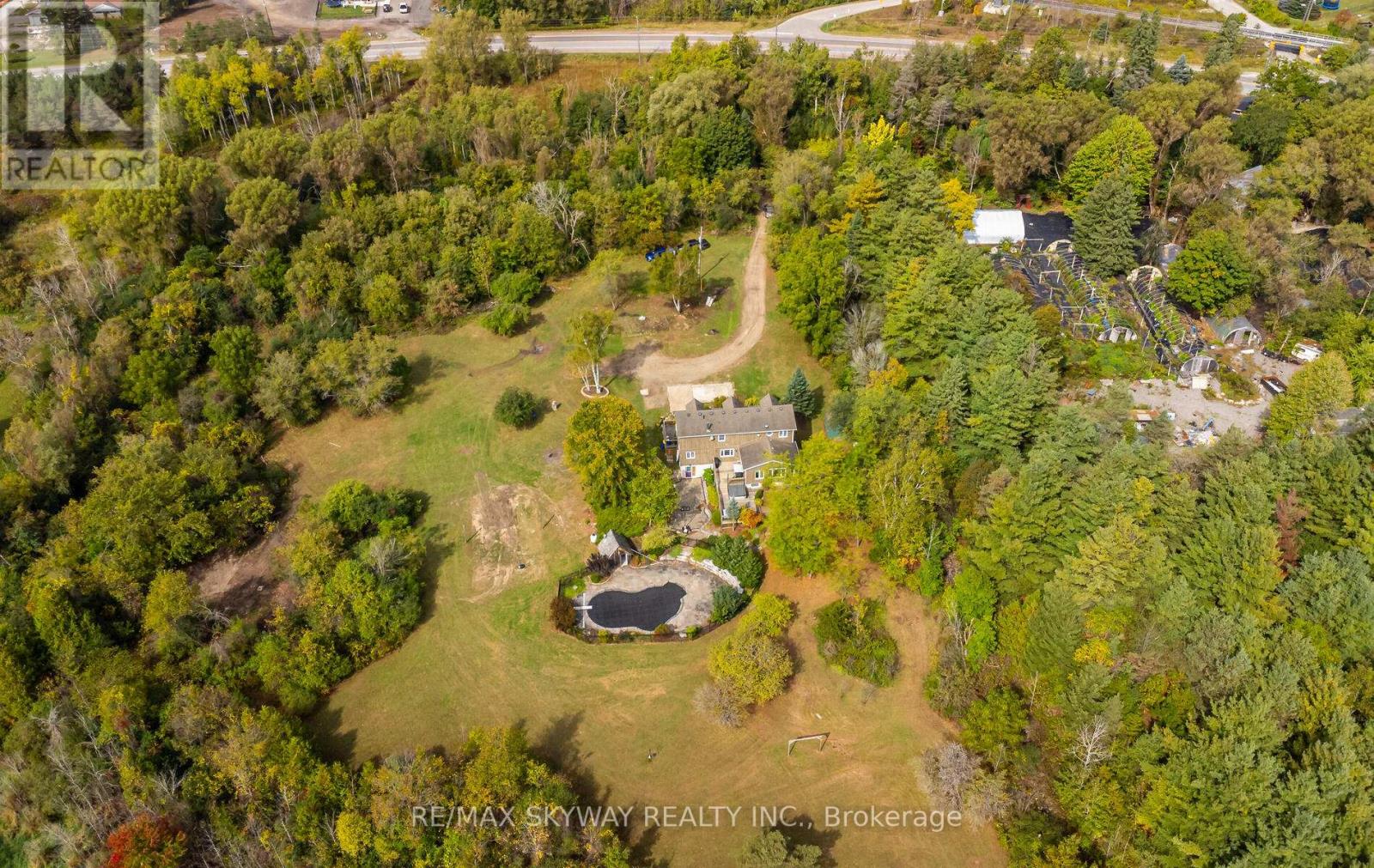 Photo 5 of 5628 Highway 7, Milton ON