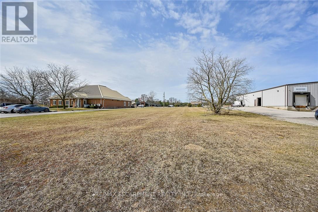 Photo 11 of 33 Park Road, Norfolk ON