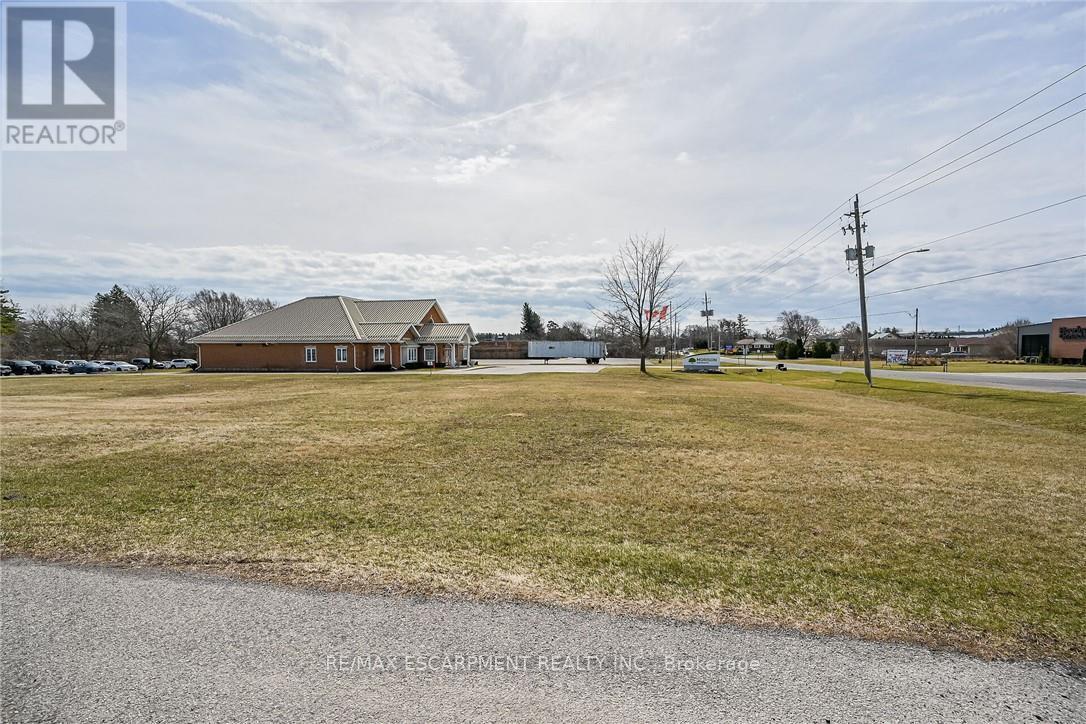 Photo 6 of 33 Park Road, Norfolk ON