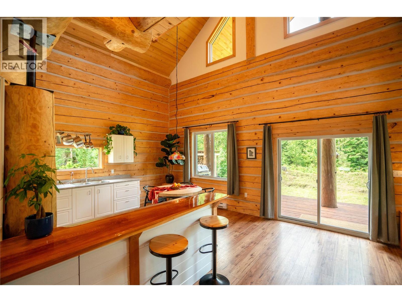 935 Hill Creek Road, Galena Bay