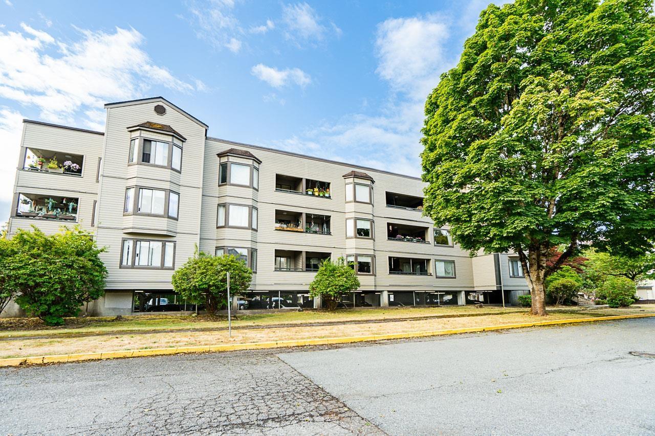 Photo 2 of 106 5224 204 Street, Langley BC