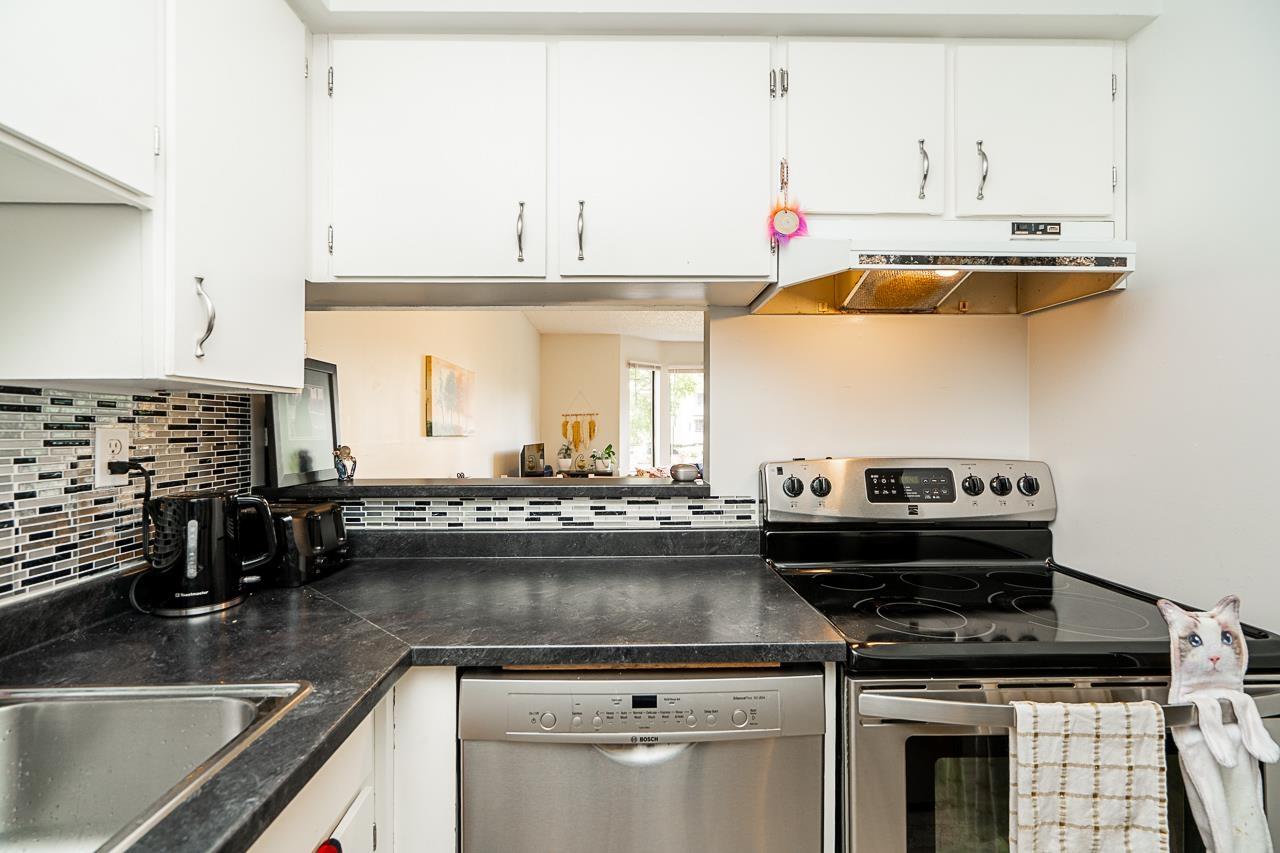 Photo 11 of 106 5224 204 Street, Langley BC
