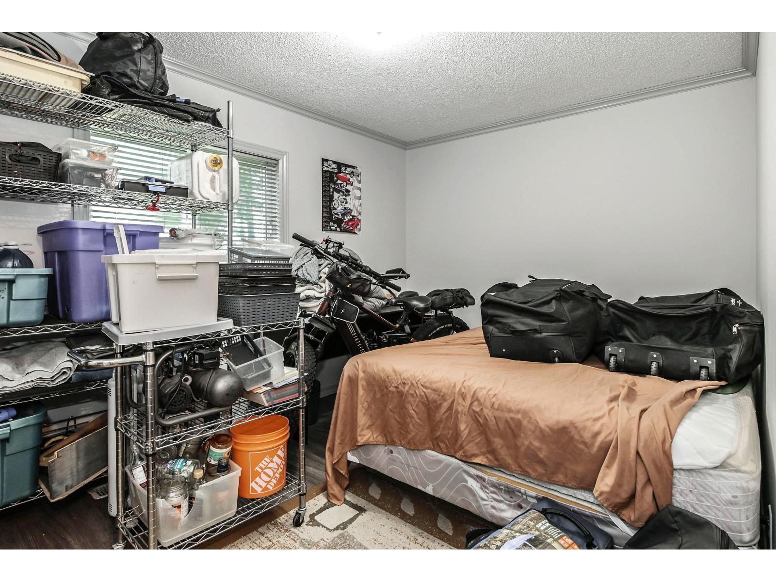Photo 9 of 24643 21 B Avenue, Langley BC