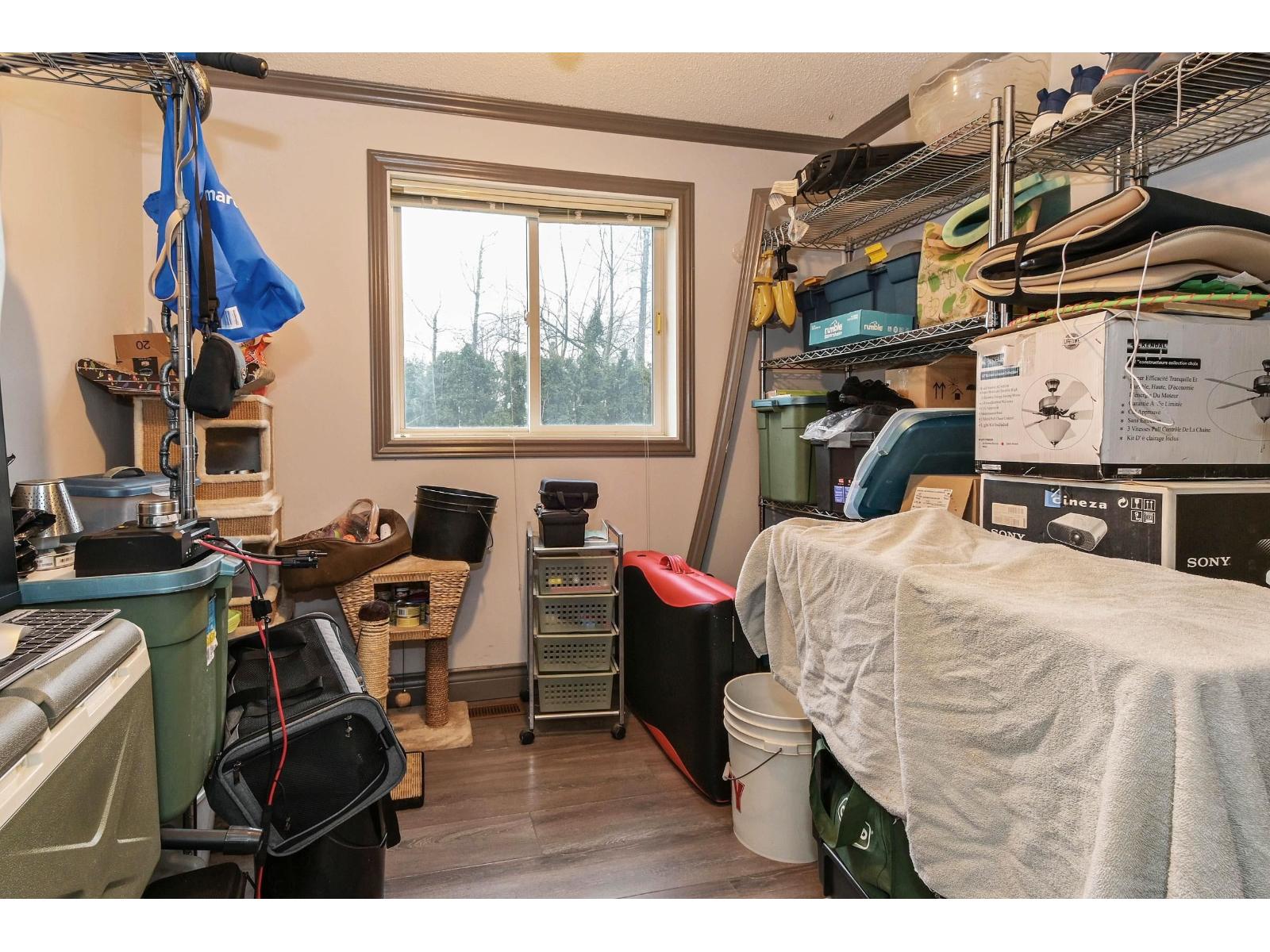 Photo 17 of 24643 21 B Avenue, Langley BC