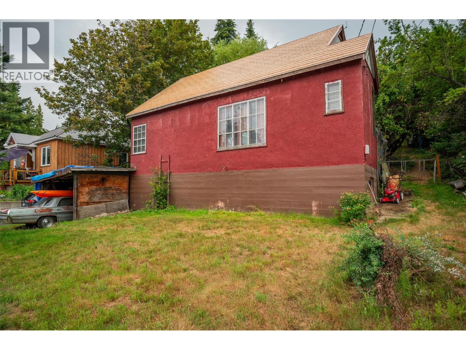 2150 Thompson Avenue, Rossland