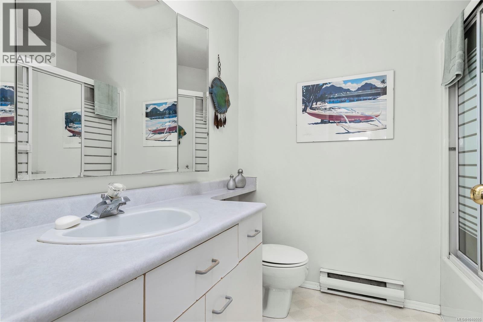 Photo 21 of 1062 Springbok Rd, Campbell River BC