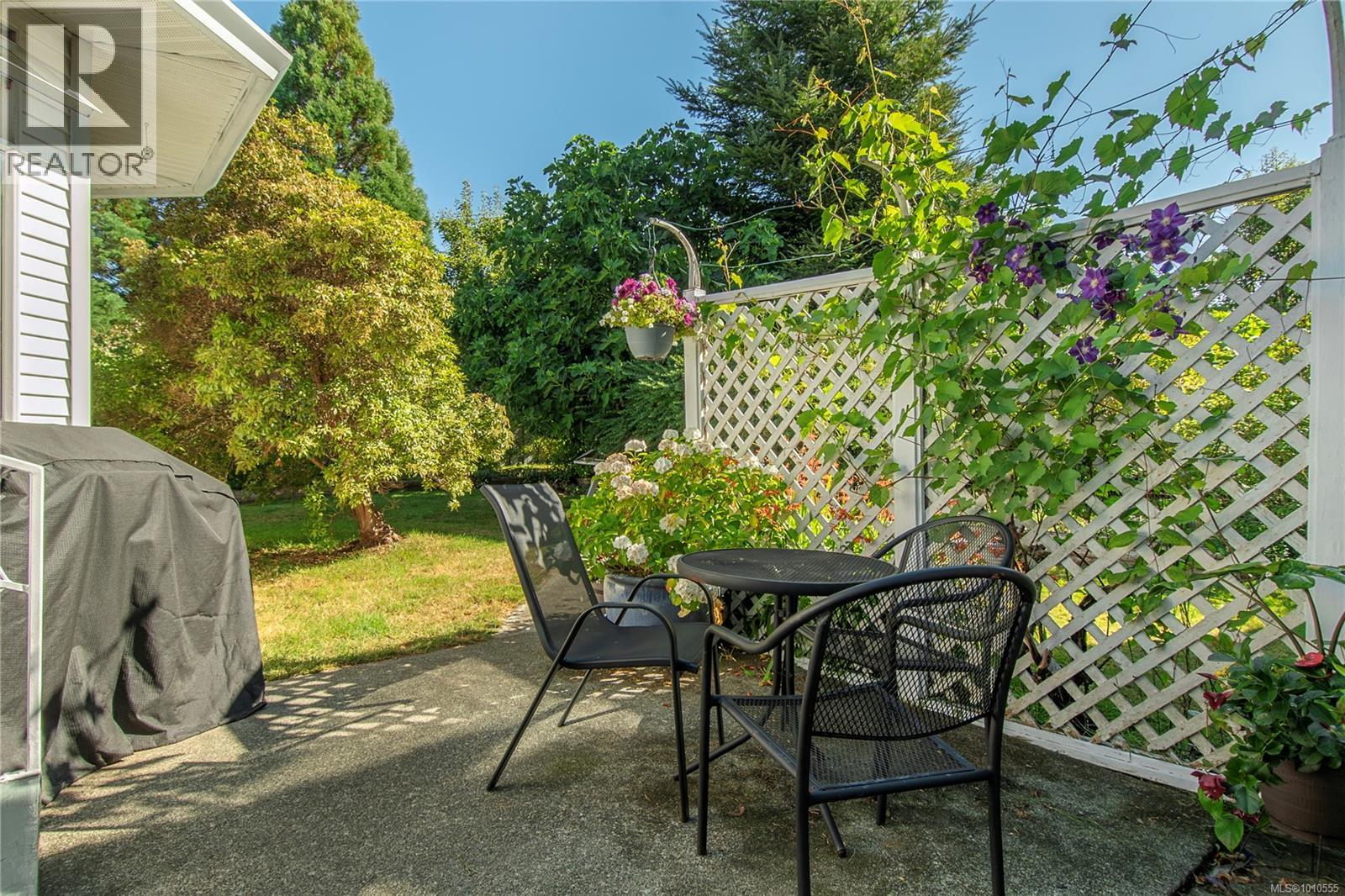 Photo 26 of 1062 Springbok Rd, Campbell River BC
