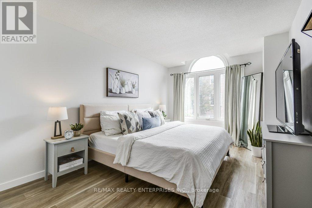 Photo 27 of 234 2055 Walkers Line, Burlington ON