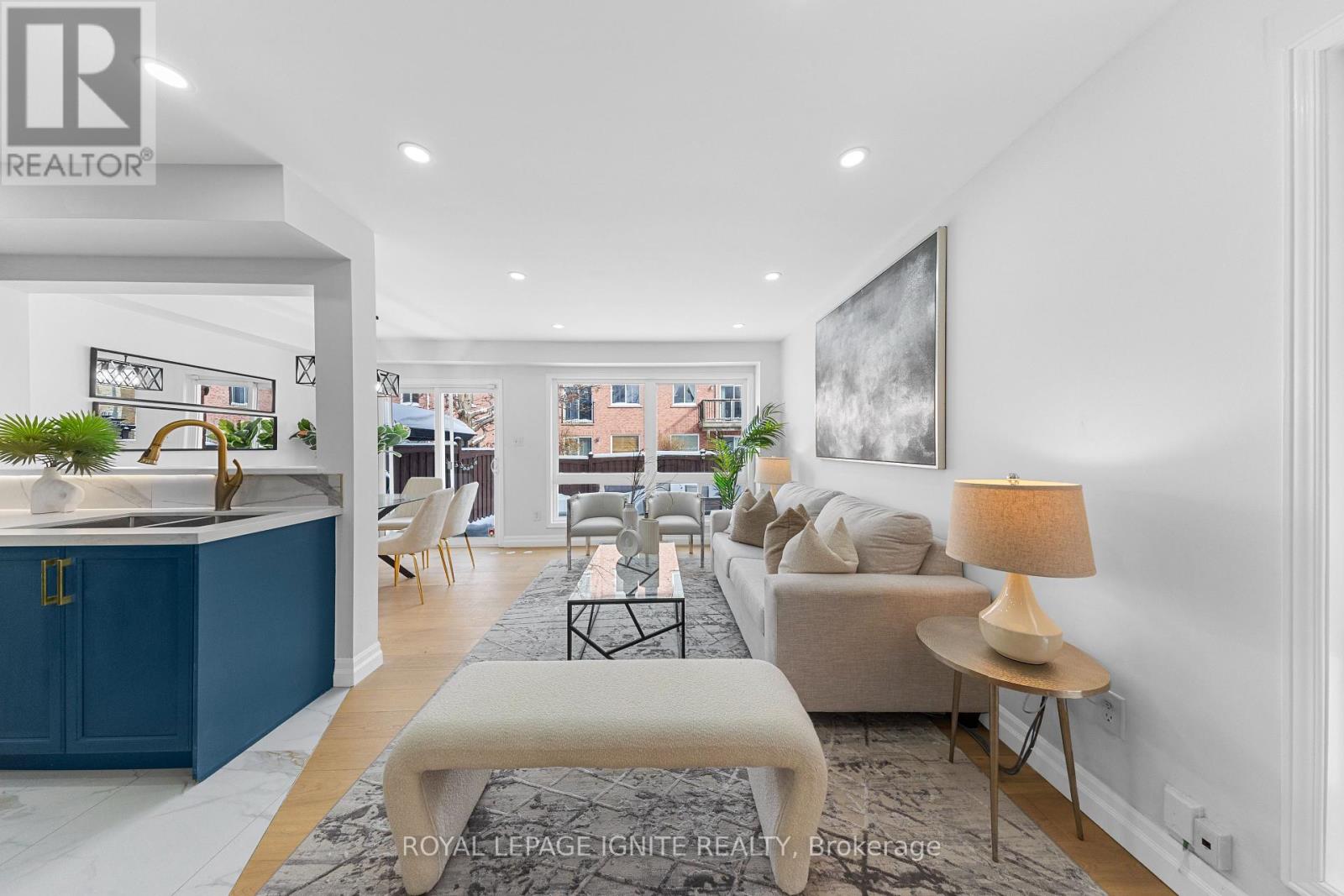 Photo 34 of 5 Goulden Crescent, Toronto ON