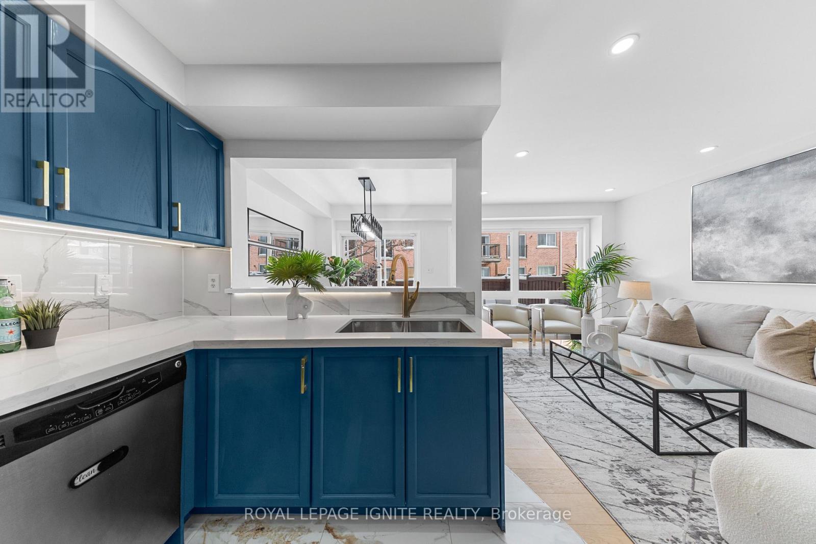 Photo 32 of 5 Goulden Crescent, Toronto ON