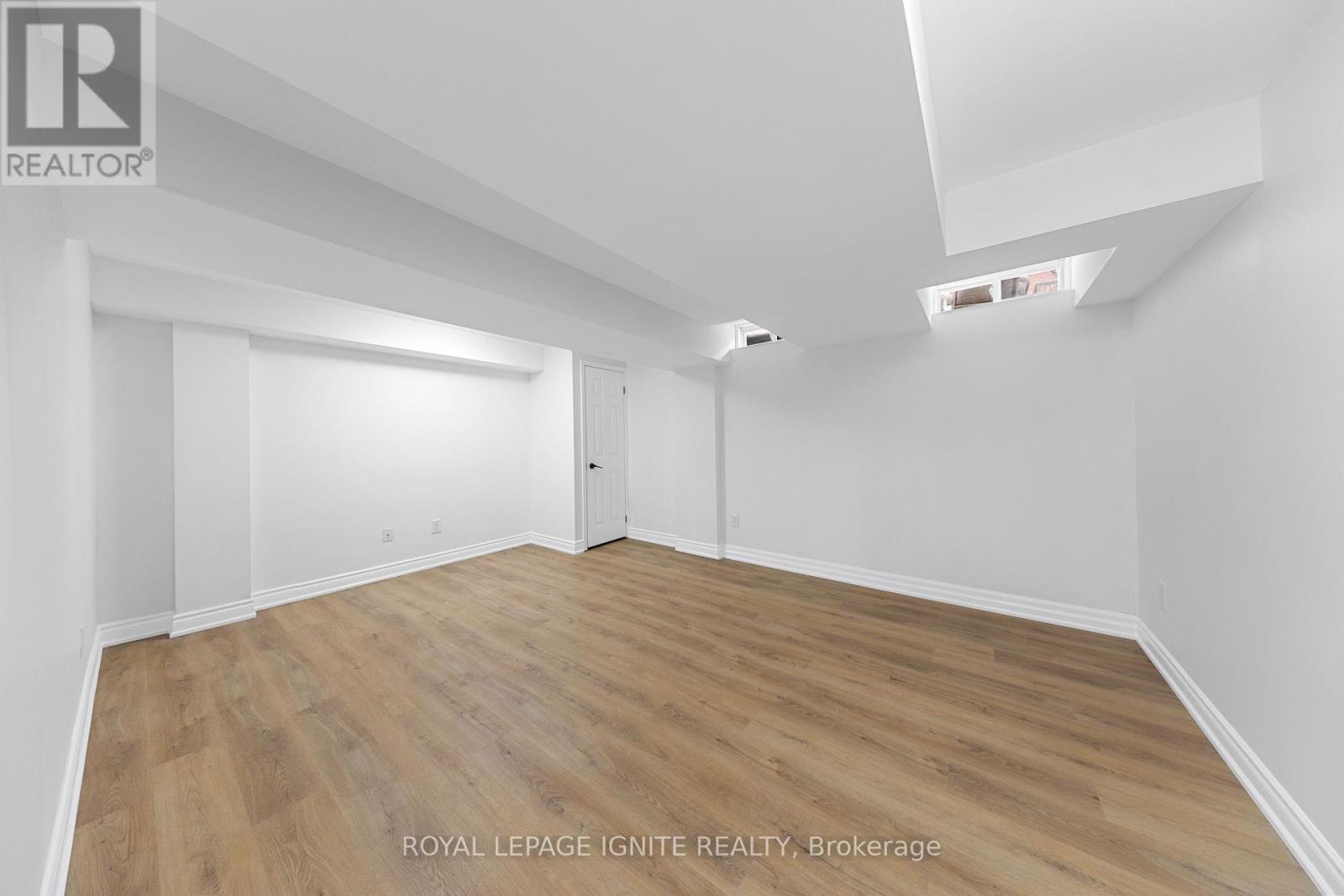 Photo 25 of 5 Goulden Crescent, Toronto ON
