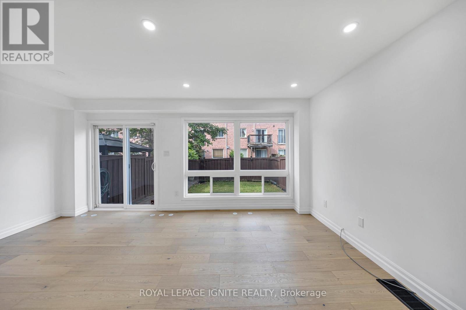 Photo 40 of 5 Goulden Crescent, Toronto ON