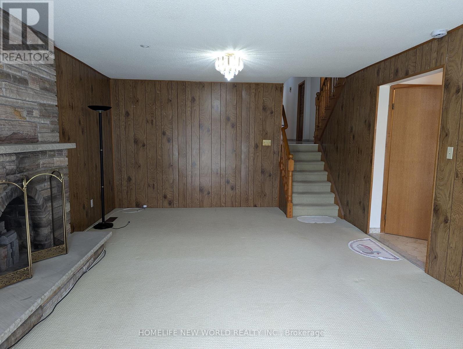 Photo 6 of 65 Lambeth Square, Toronto ON