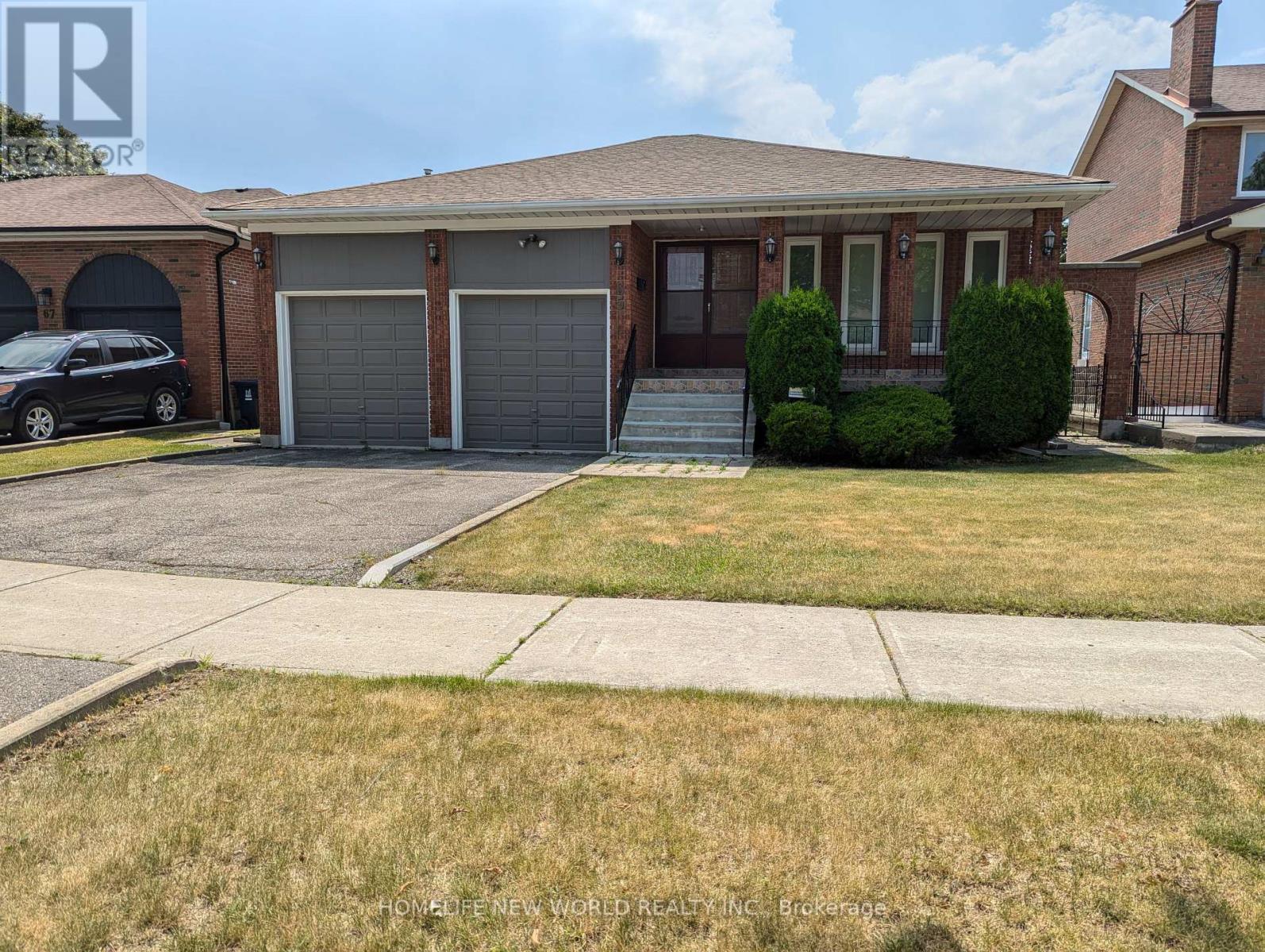 Photo 30 of 65 Lambeth Square, Toronto ON