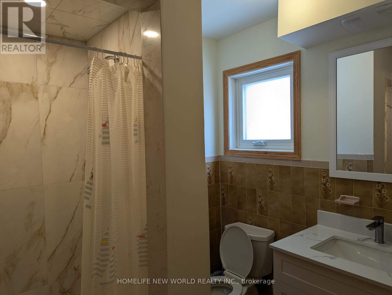 Photo 19 of 65 Lambeth Square, Toronto ON