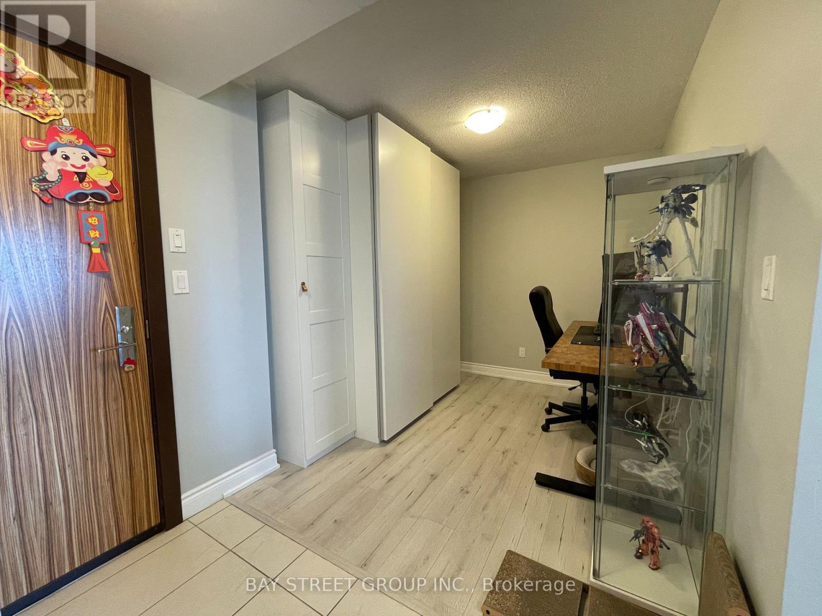 Photo 2 of 903 60 South Town Centre Boulevard, Markham ON