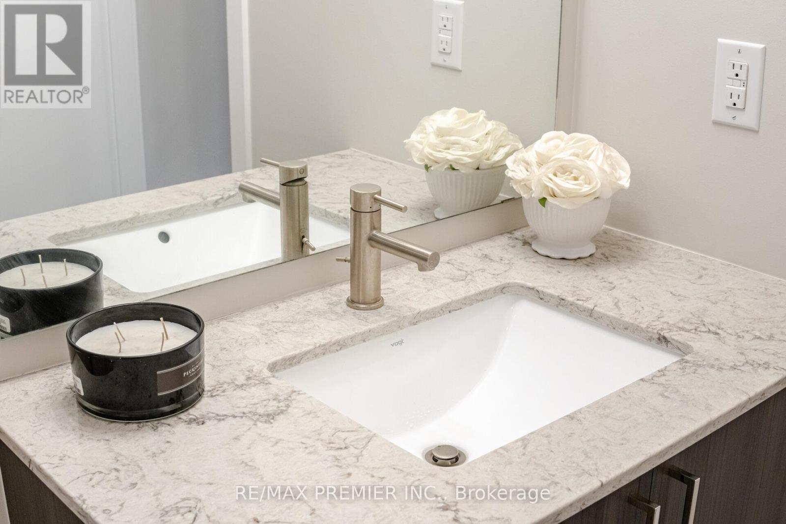 Photo 24 of 308 6 Spice Way, Barrie ON