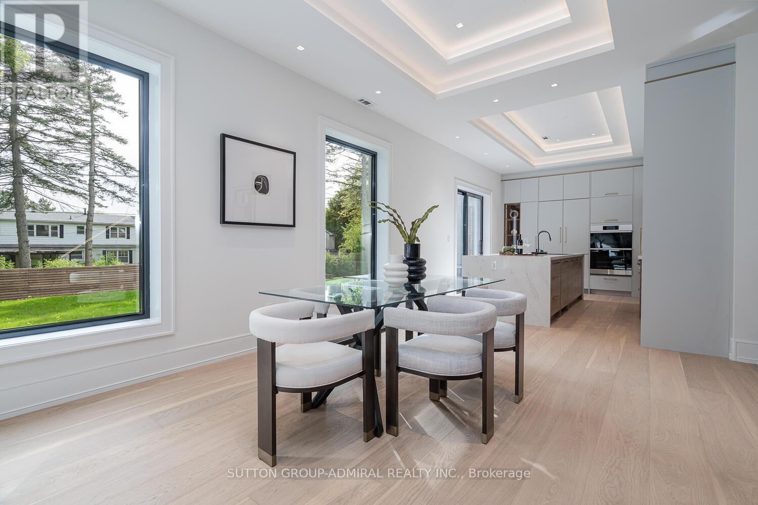 Photo 12 of 98 Babcombe Drive, Markham ON