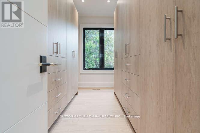 Photo 23 of 98 Babcombe Drive, Markham ON