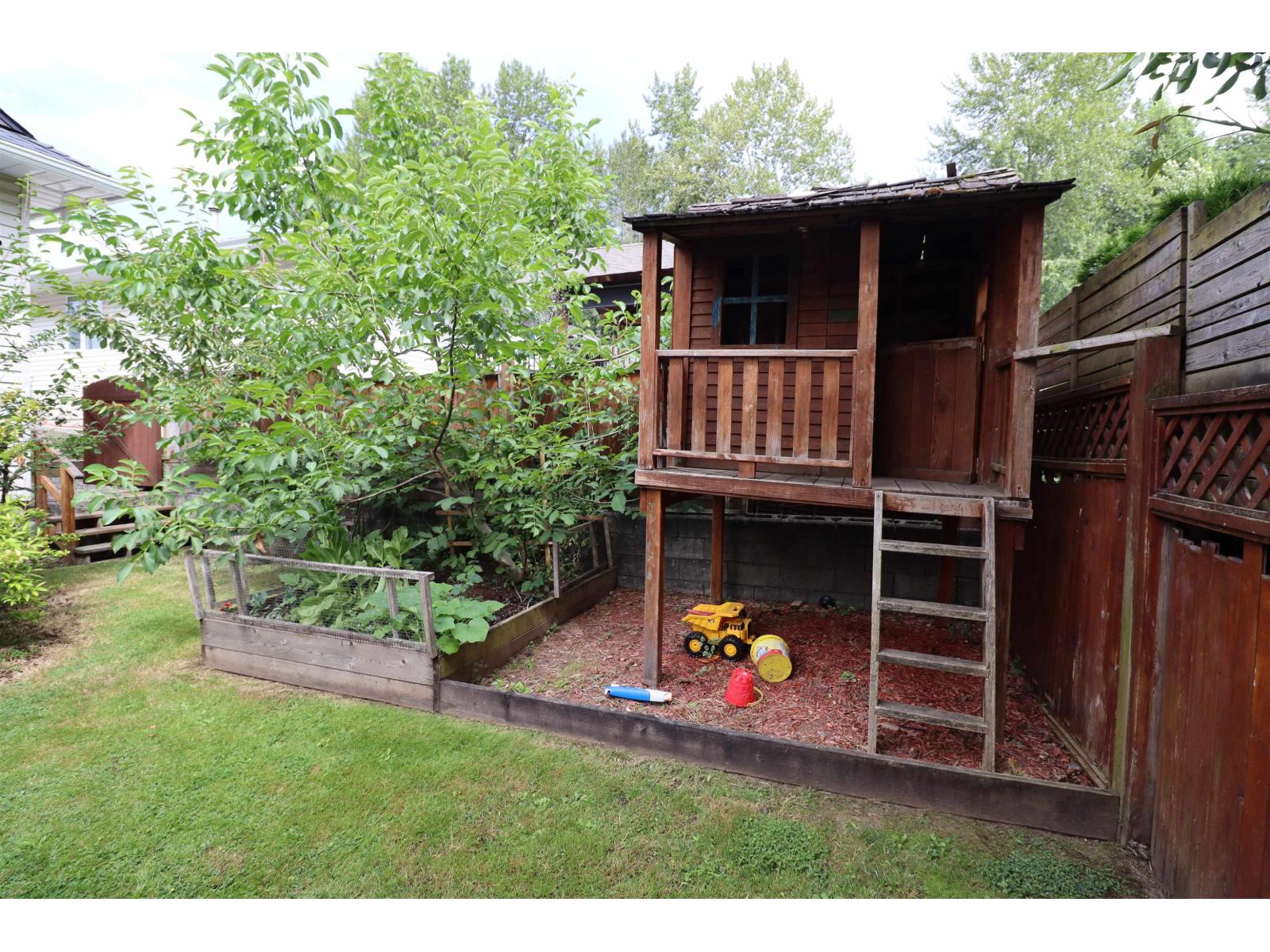 Photo 5 of 35488 Lethbridge Drive, Abbotsford BC