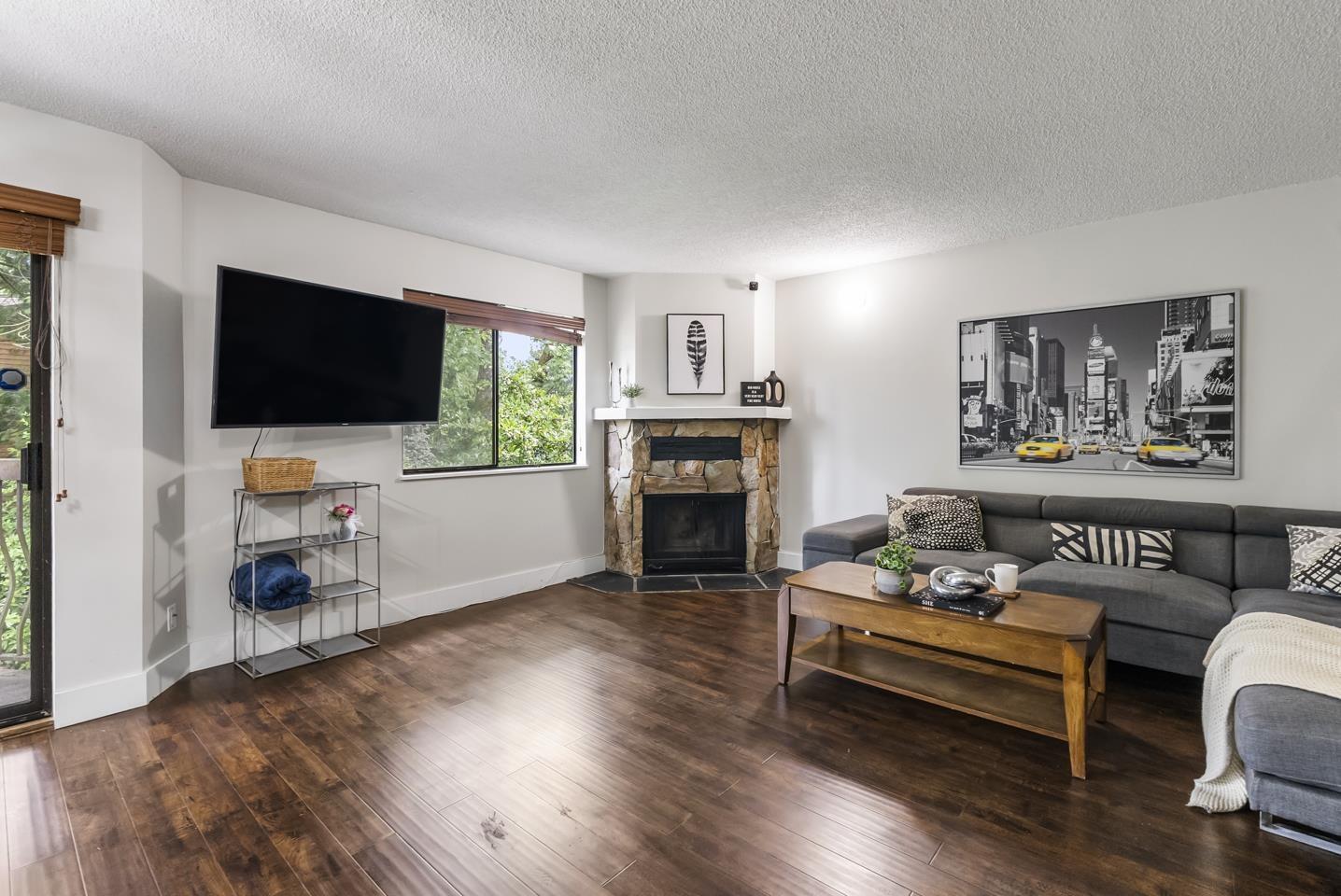 Photo 2 of 207 7144 133 B Street, Surrey BC