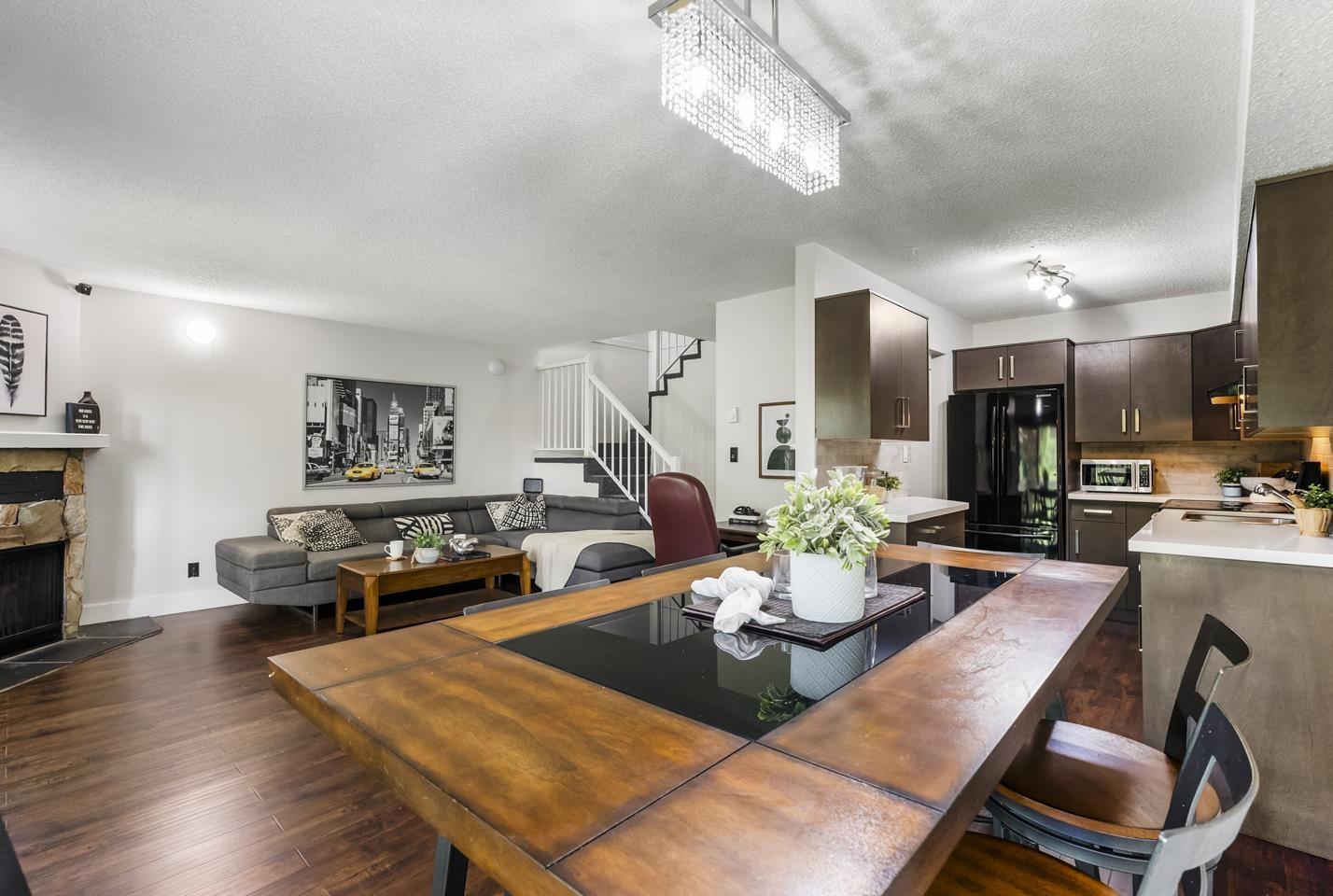 Photo 9 of 207 7144 133 B Street, Surrey BC
